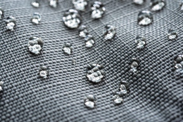 Cables are protected from the cold with nano-sheathing materials.jpg